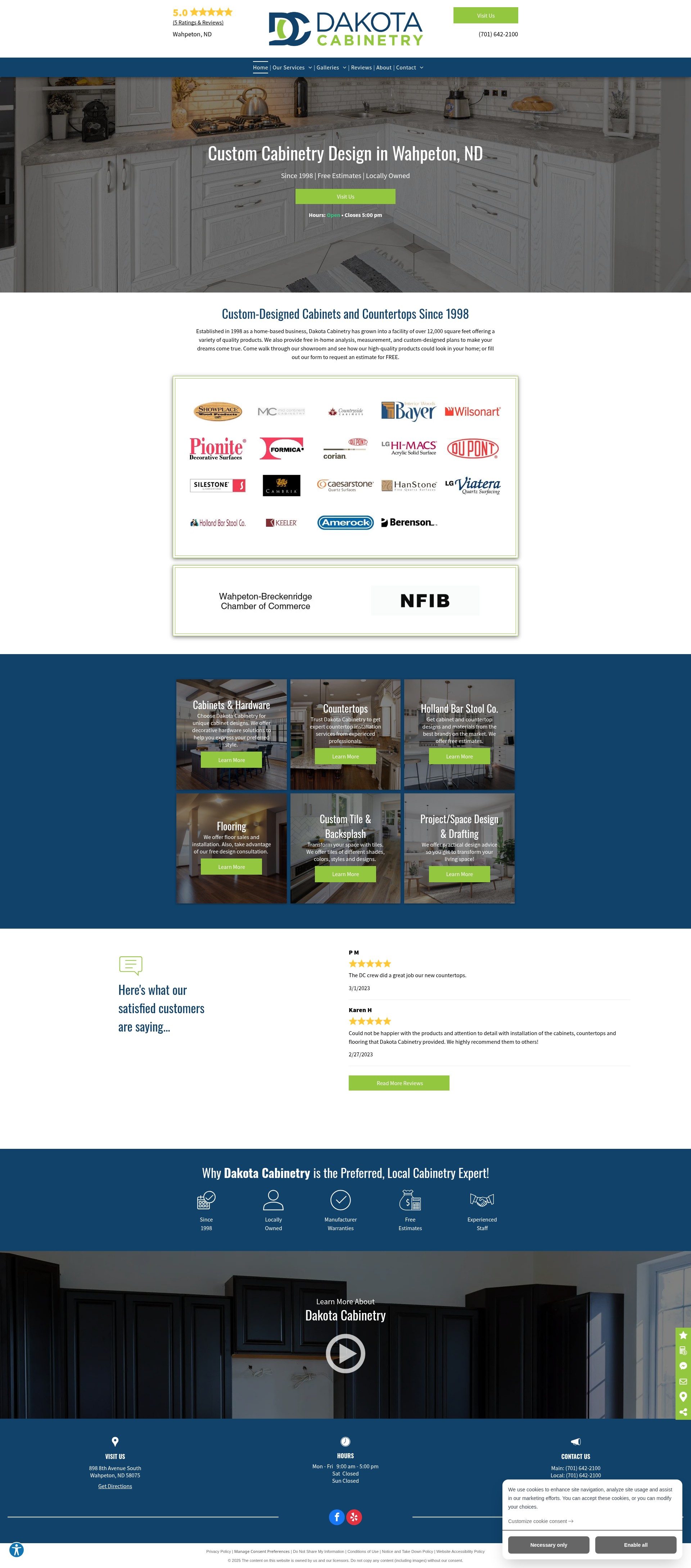 Screenshot of dakotacabinetry.com