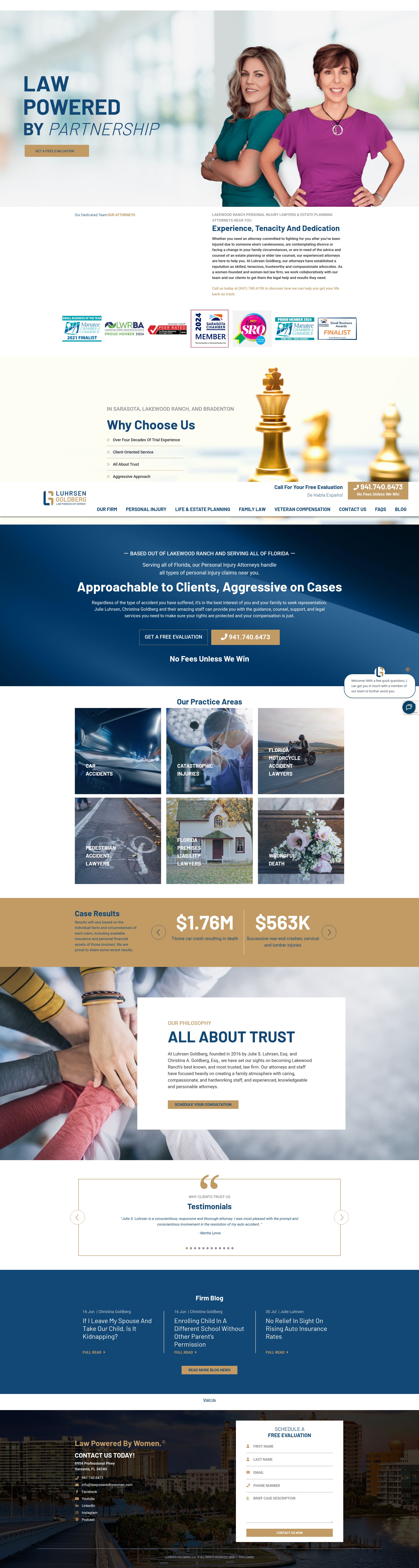 Screenshot of lawpoweredbywomen.com