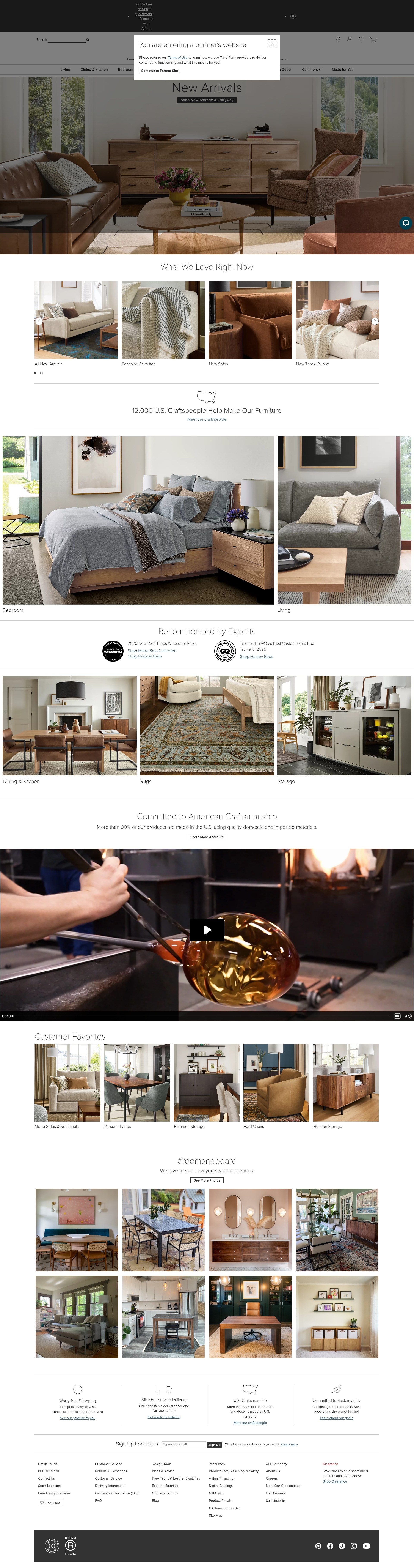 Screenshot of roomandboard.com