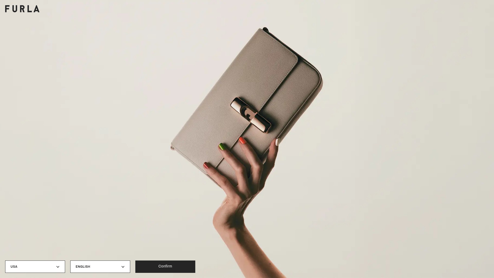 Screenshot of www.furla.com